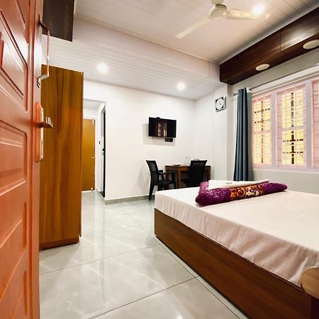 Drizzle Valley Cottage Munnar Eksteriør billede