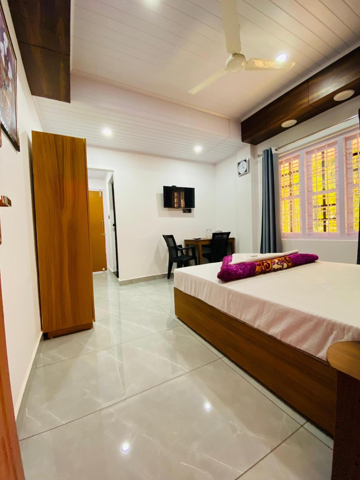 Drizzle Valley Cottage Munnar Eksteriør billede