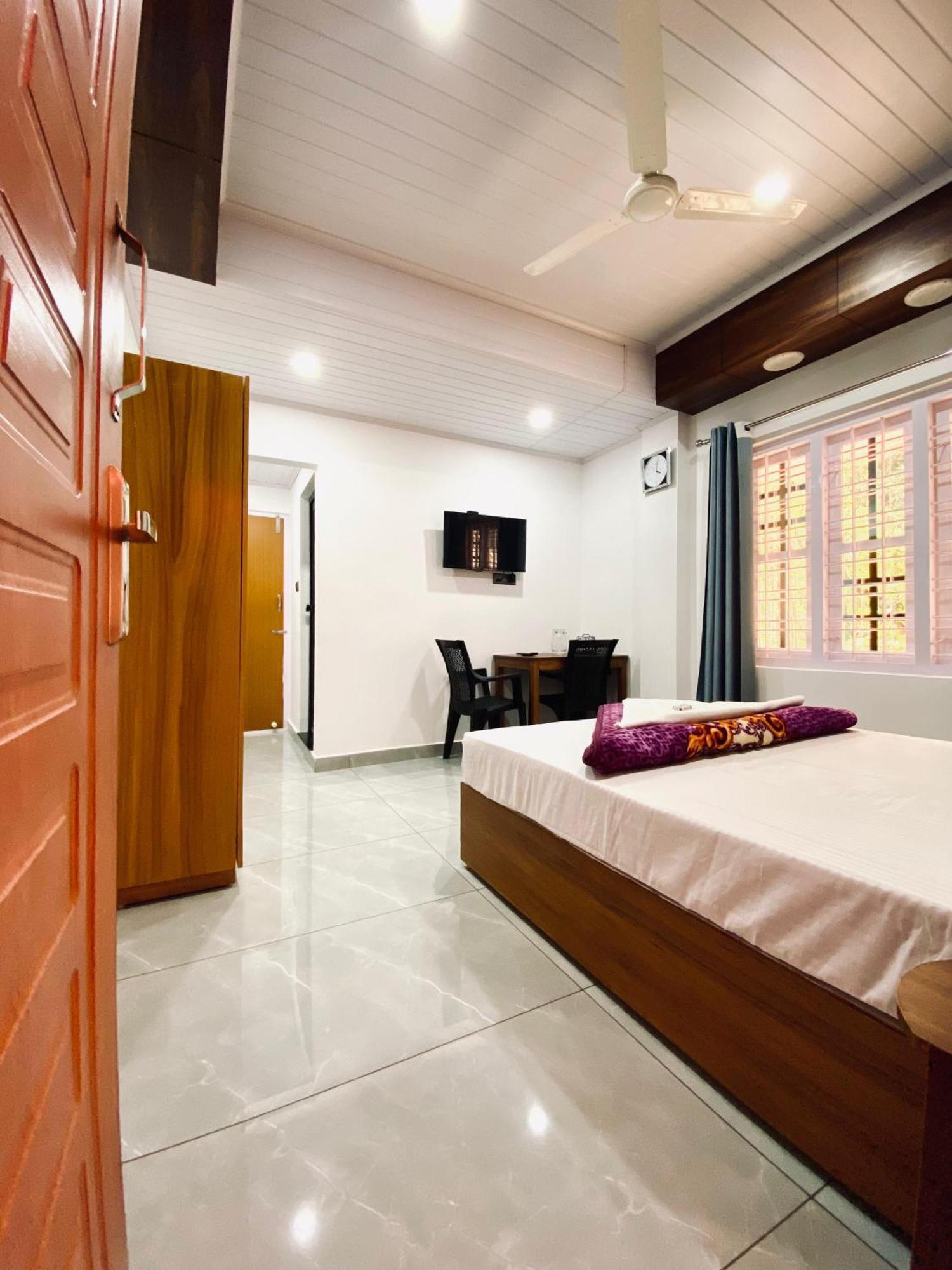 Drizzle Valley Cottage Munnar Eksteriør billede